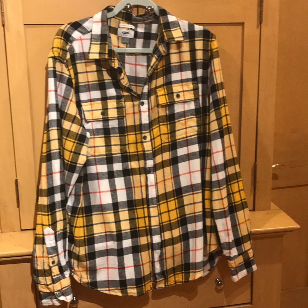 Men’s flannel with plain pattern